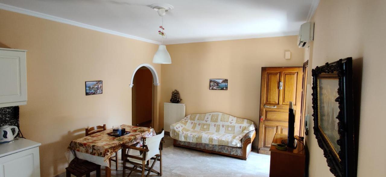 Elena's Corfu * Ipsos